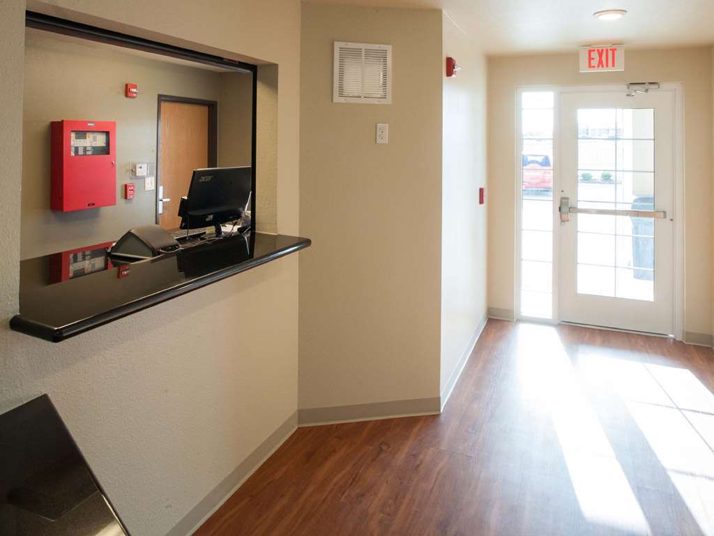 Woodspring Suites Des Moines Pleasant Hill Interior photo